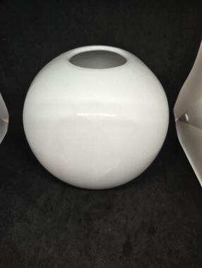 Vtg Haeger White Large Round Floral Florist Vase